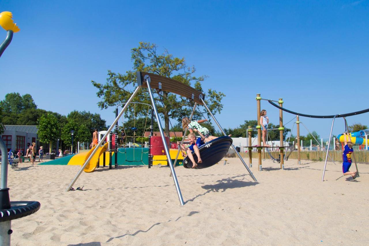 Camping De Duinhoeve Chalet Vogel Not For Companies Nieuw-Haamstede Kültér fotó