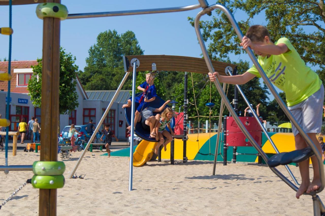 Camping De Duinhoeve Chalet Vogel Not For Companies Nieuw-Haamstede Kültér fotó