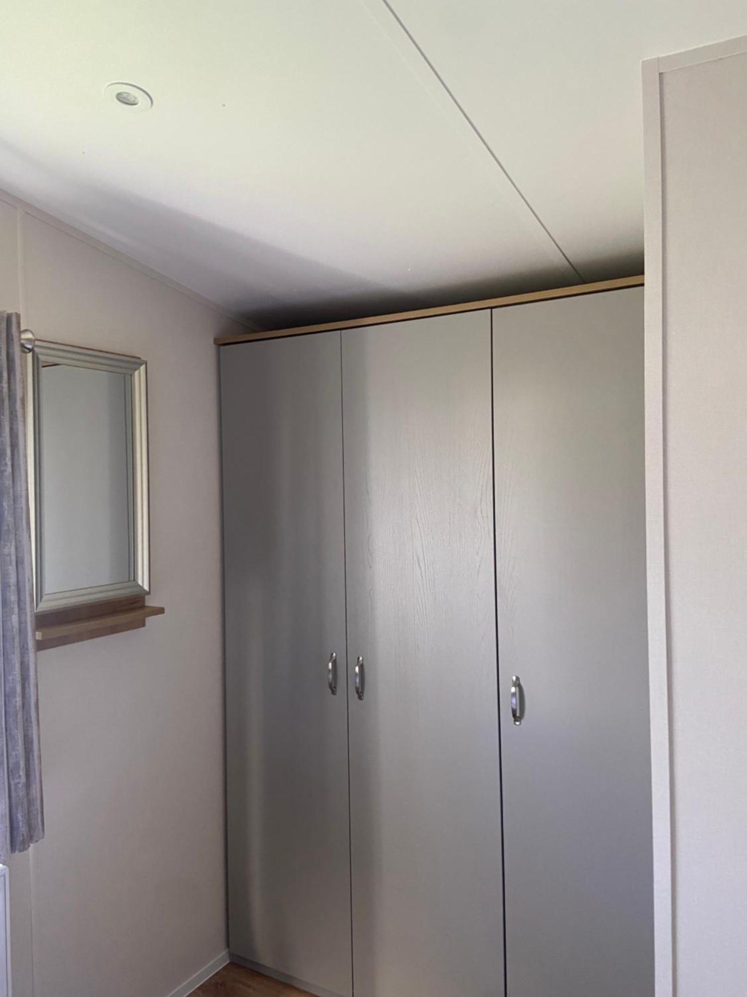 Camping De Duinhoeve Chalet Vogel Not For Companies Nieuw-Haamstede Kültér fotó